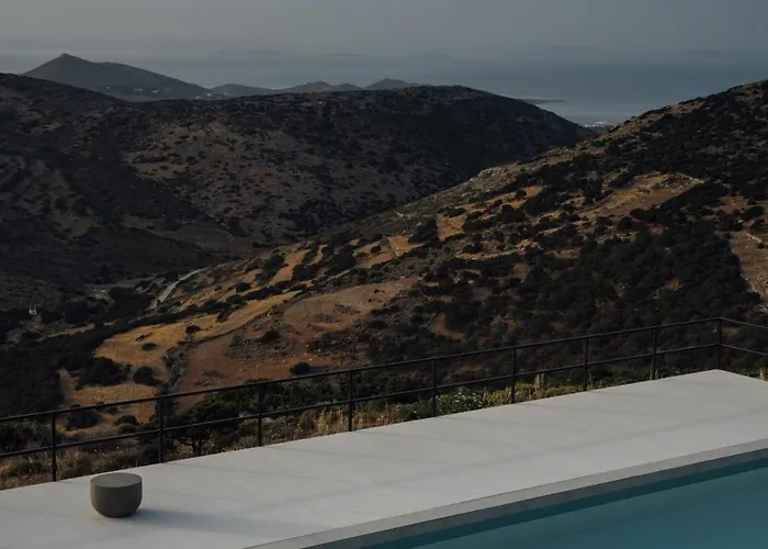 Moonhouse Paros Villa