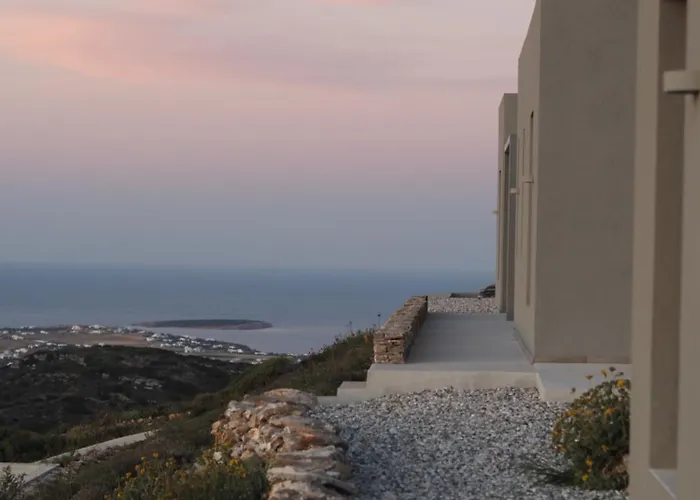 Moonhouse Paros