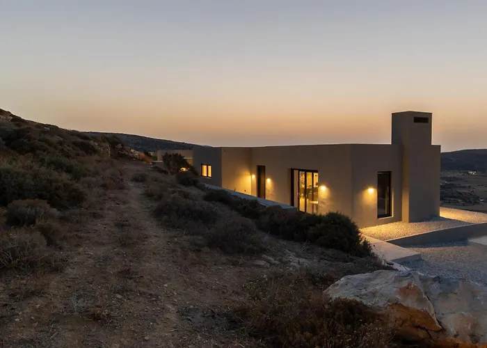 Moonhouse Paros Villa Kostos